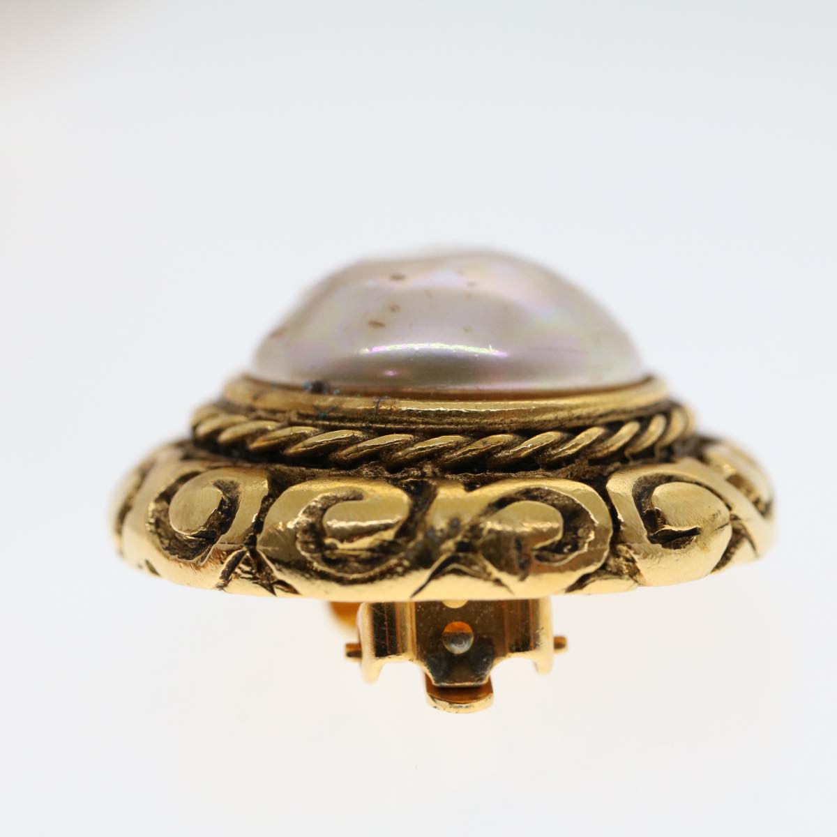 Top Quality Chanel Earring Gold Tone CC Auth ar9892B