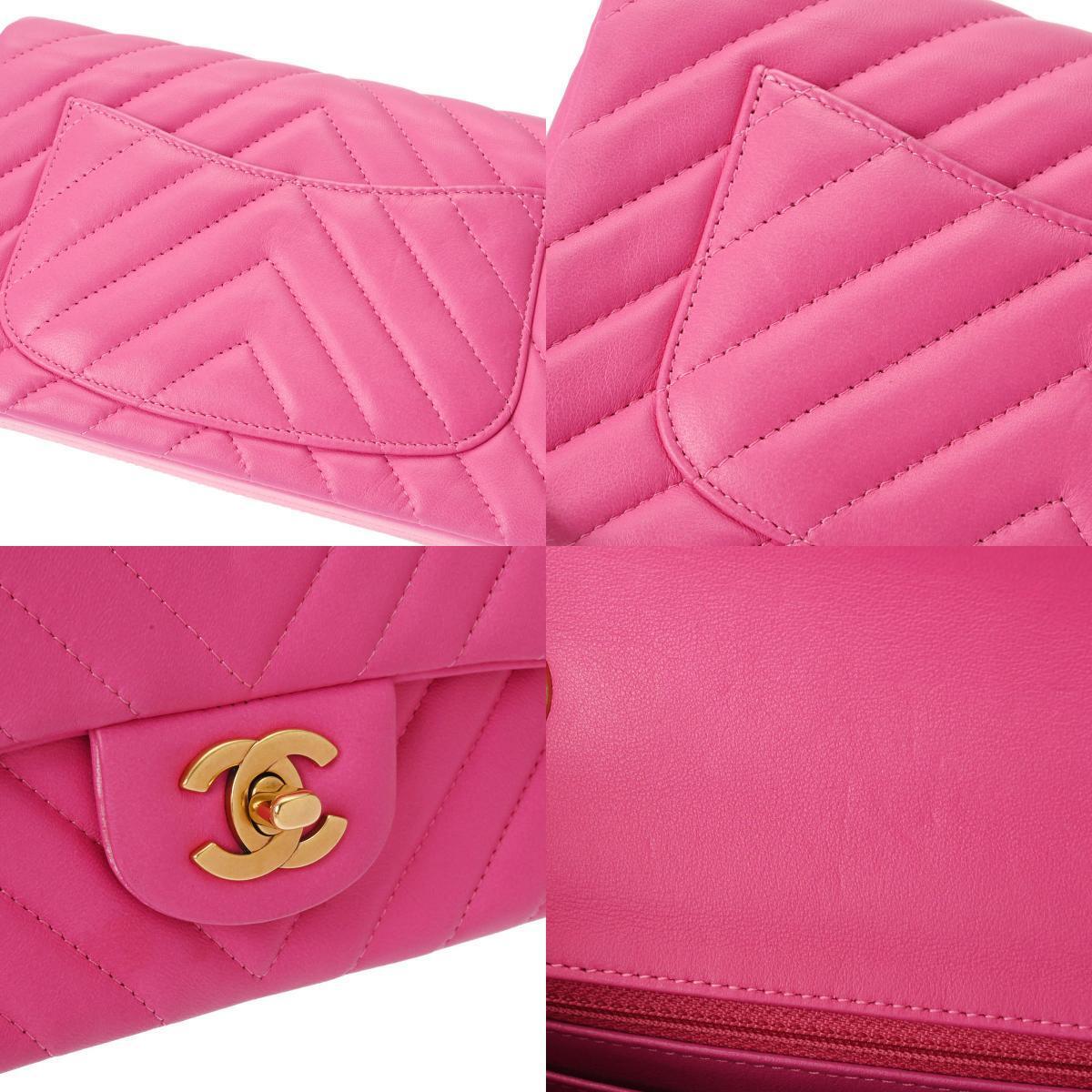 Chanel V Stitch Mini Chainshoulder 7.9'