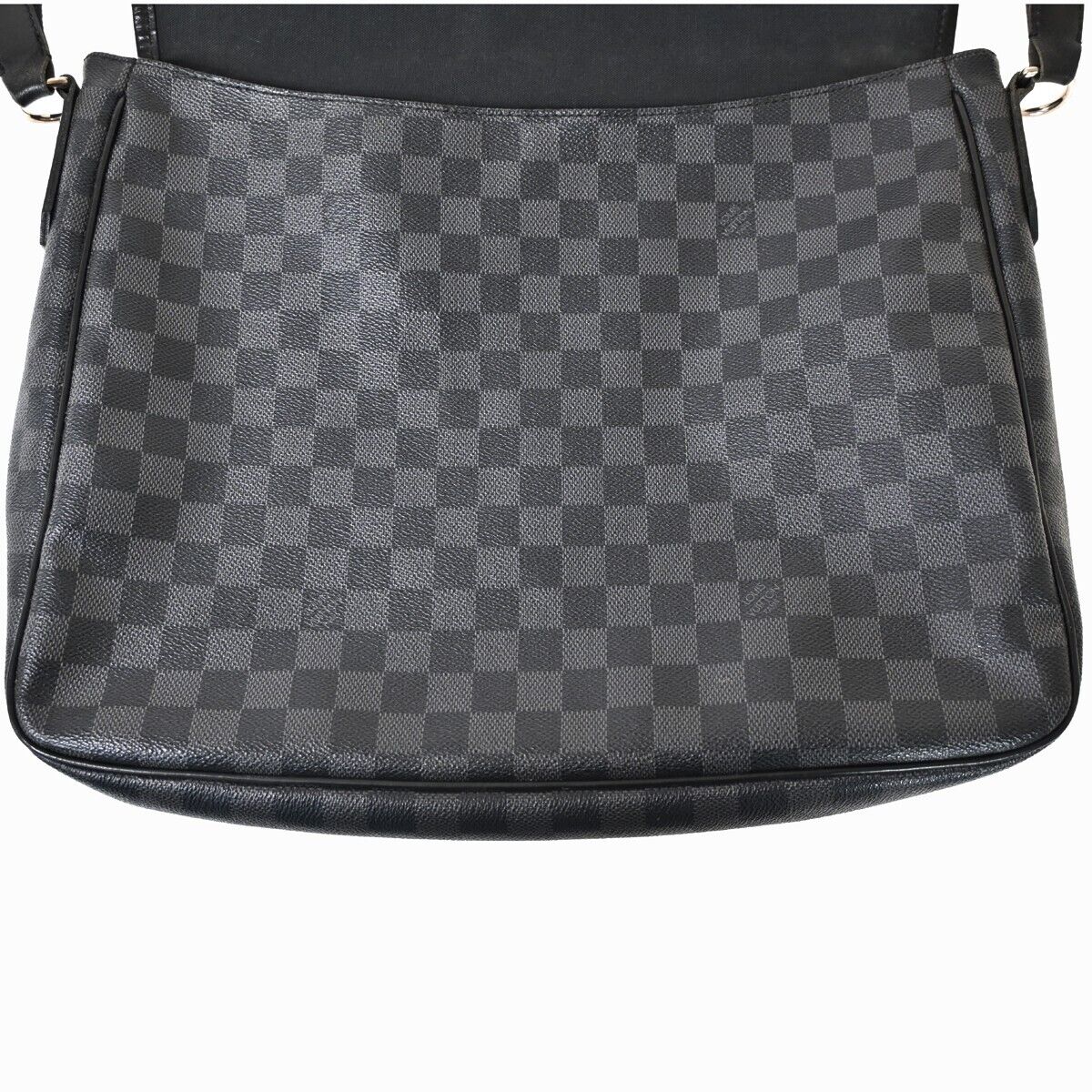 Louis Vuitton Daniel Gm Crossbody