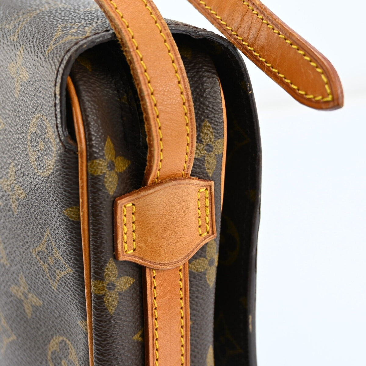 Louis Vuitton Saint Germain 24