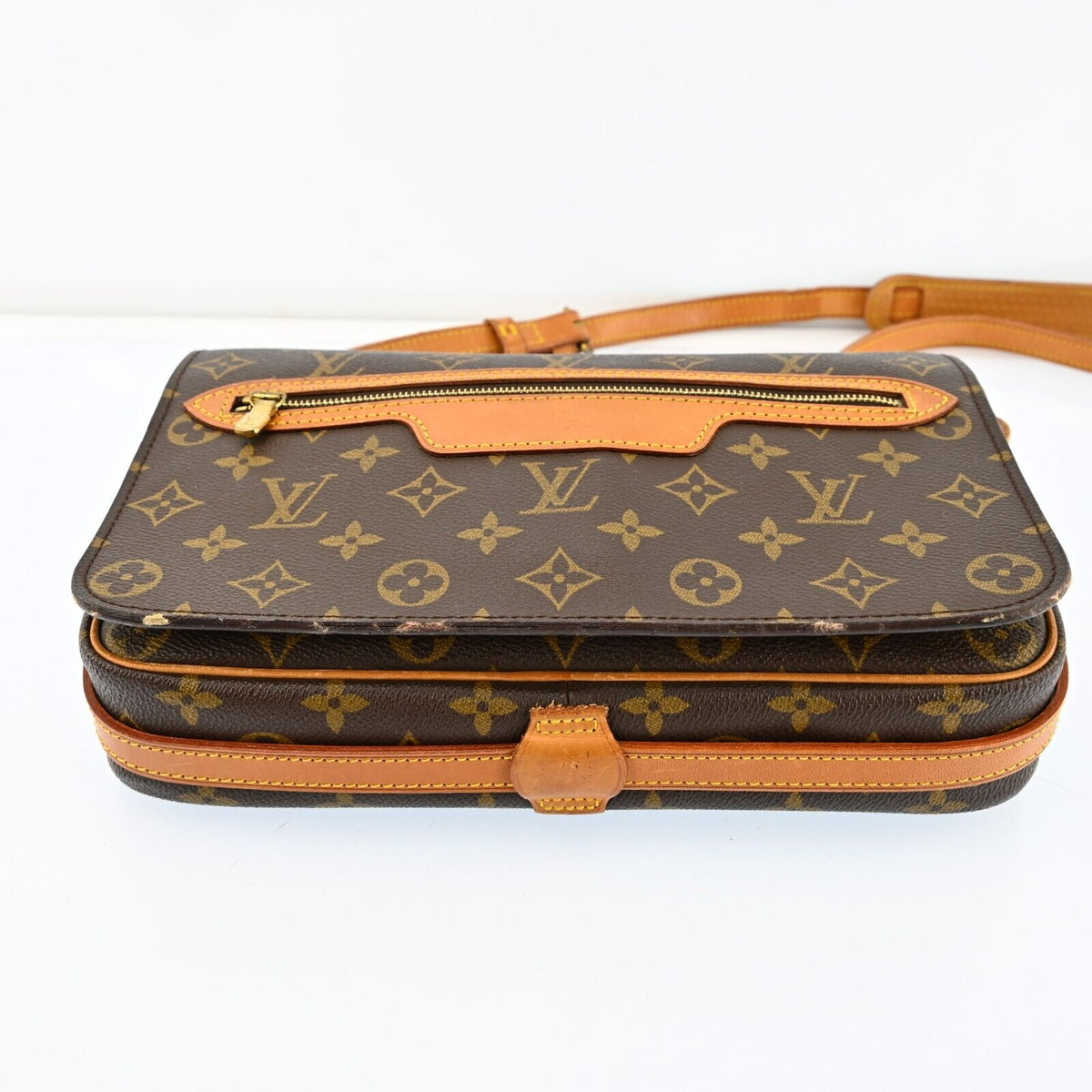 Louis Vuitton Saint Germain 24