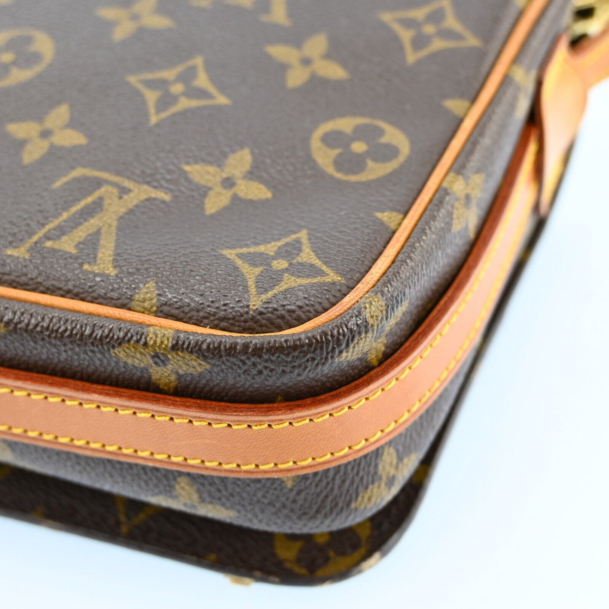 Louis Vuitton Saint Germain 24