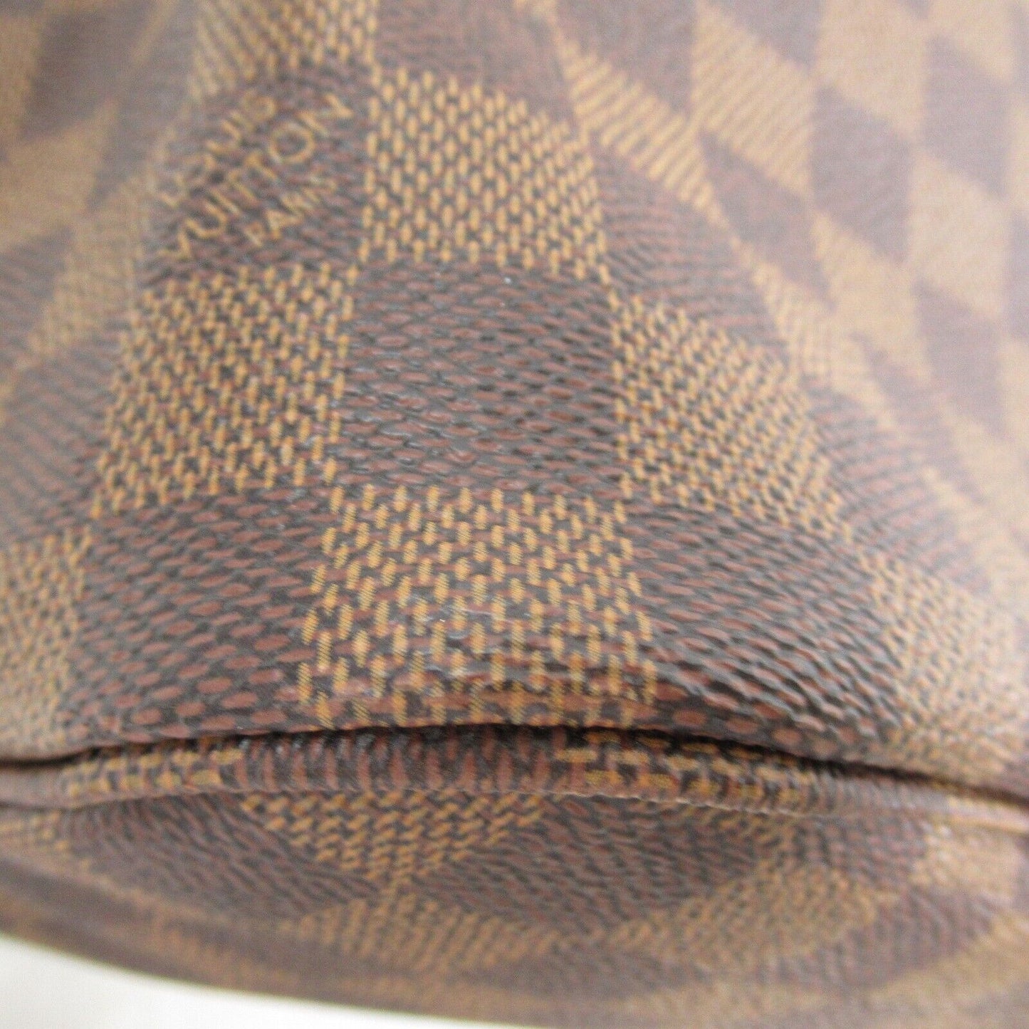 Louis Vuitton Neverfull Mm Shoulder Tote