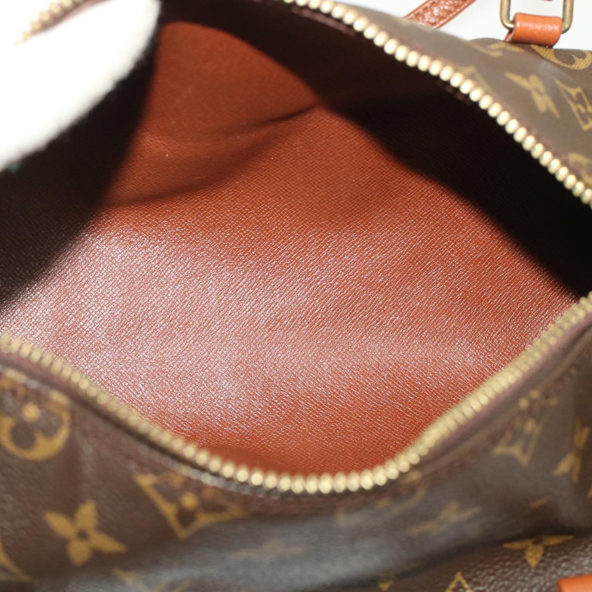 Louis Vuitton Papillon 26 Hand Bag Lv