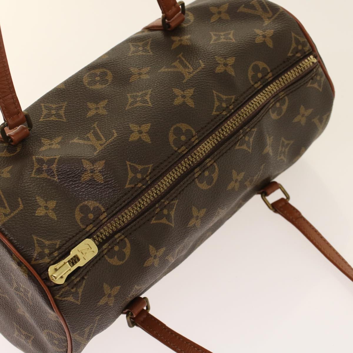 Louis Vuitton Papillon 26 Hand Bag Lv