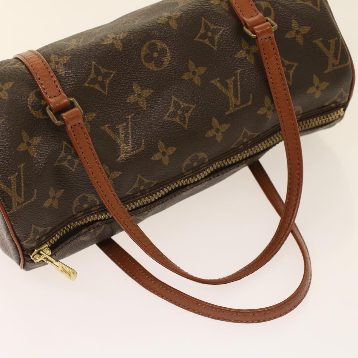 Louis Vuitton Papillon 26 Hand Bag Lv