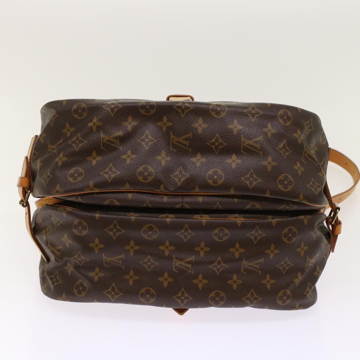 Louis Vuitton Saumur 35 Shoulder Bag Lv
