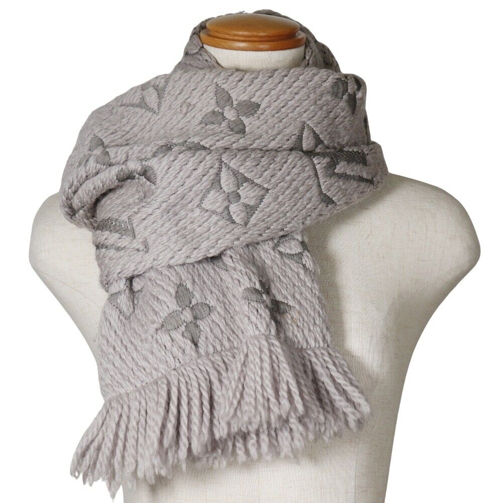 Louis Vuitton Escharp Logomania Muffler