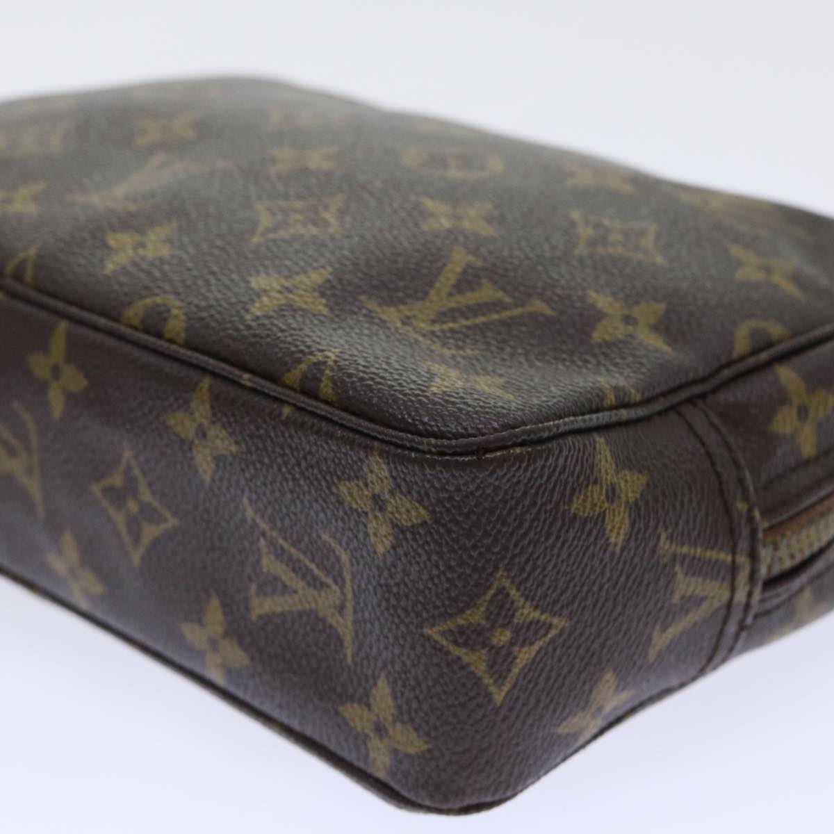 Louis Vuitton Trousse Toilette 23 Clutch