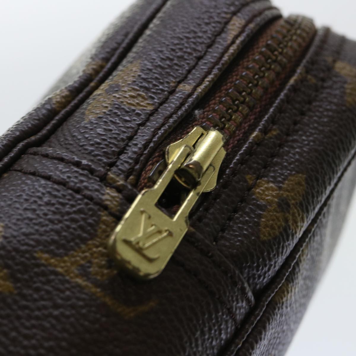 Louis Vuitton Trousse Toilette 23 Clutch