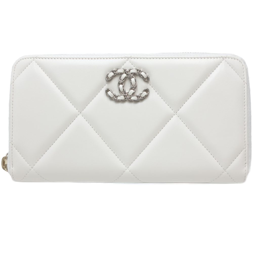 Mint! Chanel 19 Zip Around Matelasse Cc