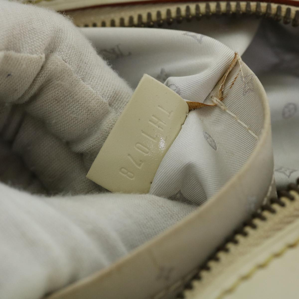 Louis Vuitton Suhari Luradiu Hand Bag