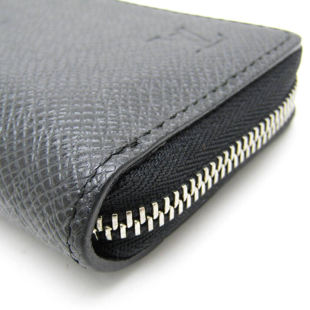 Louis Vuitton Taiga Zippy-Coin- Men's