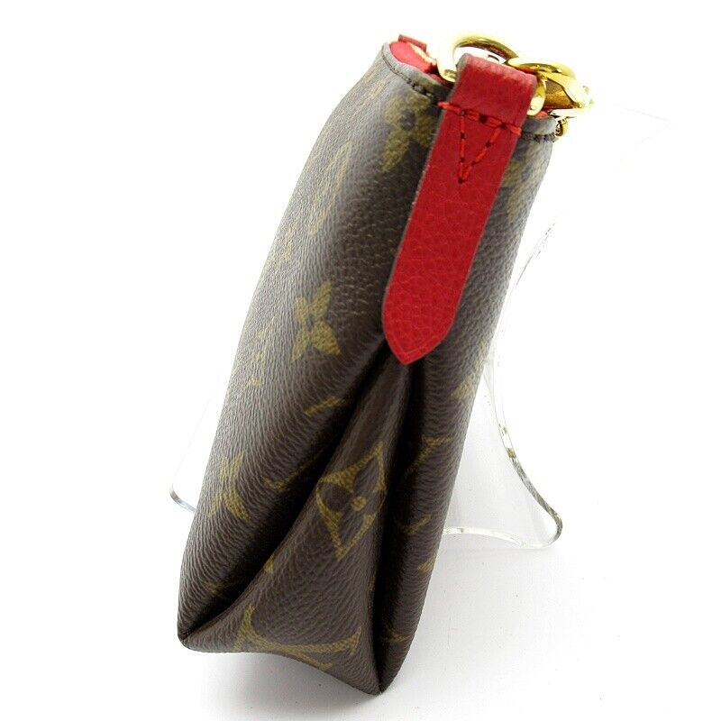 Louis Vuitton Pallas Clutch