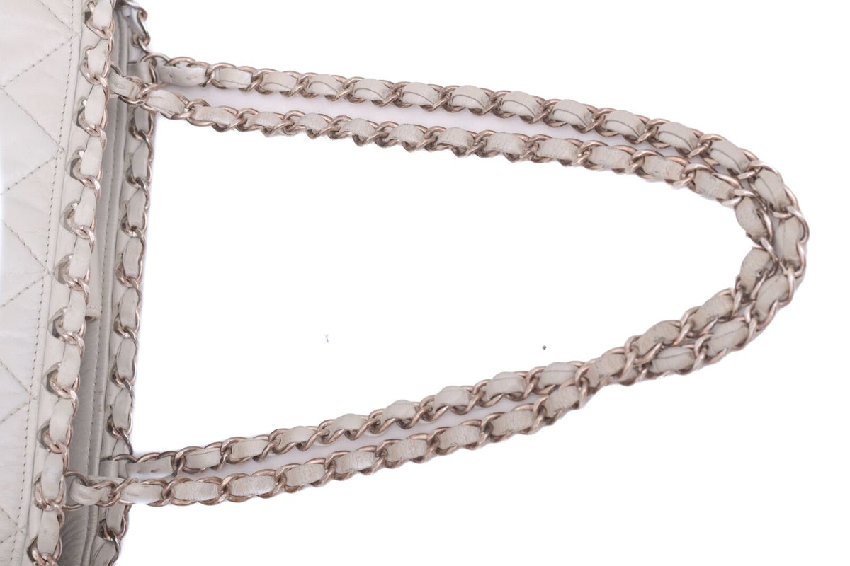 Chanel White Leather Silver Cc Chain