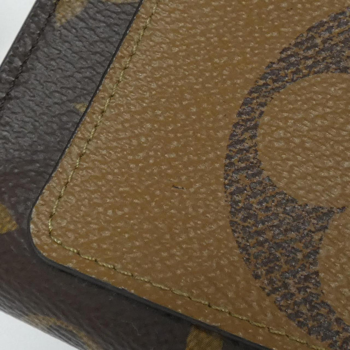 Louis Vuitton Reverse Portefeuille