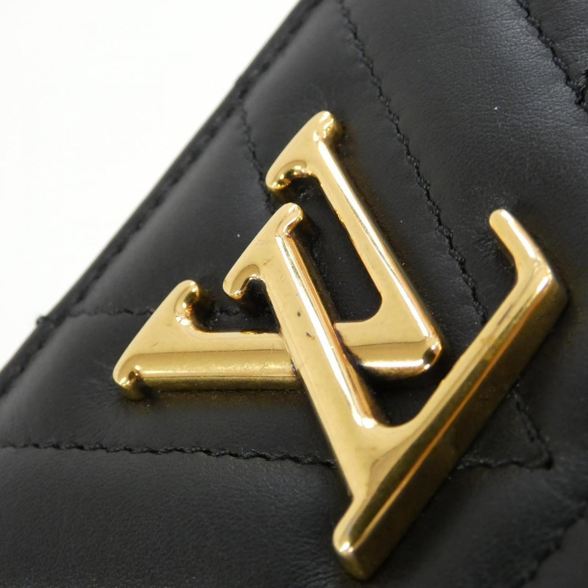 Louis Vuitton New Wave Zipped