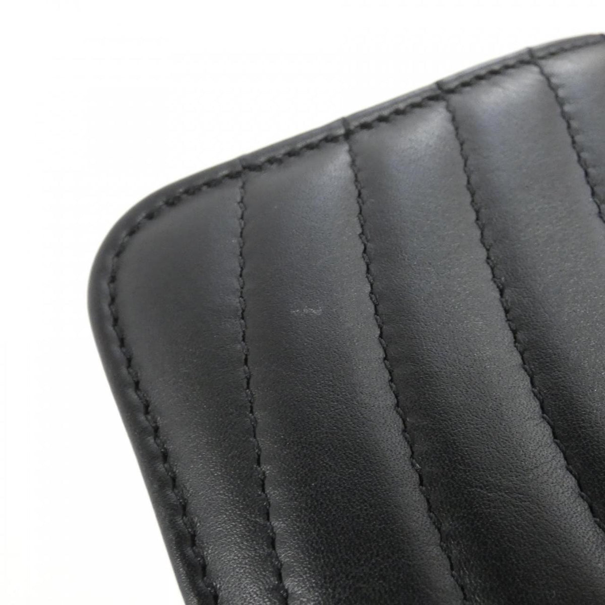 Louis Vuitton New Wave Zipped