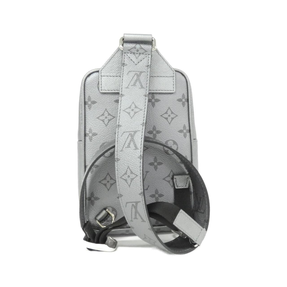 Louis Vuitton Taiga Rama Outdoor