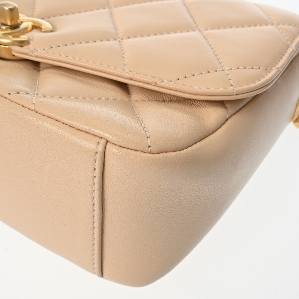 Chanel Matrasse Chainshoulder 7.9' Beige