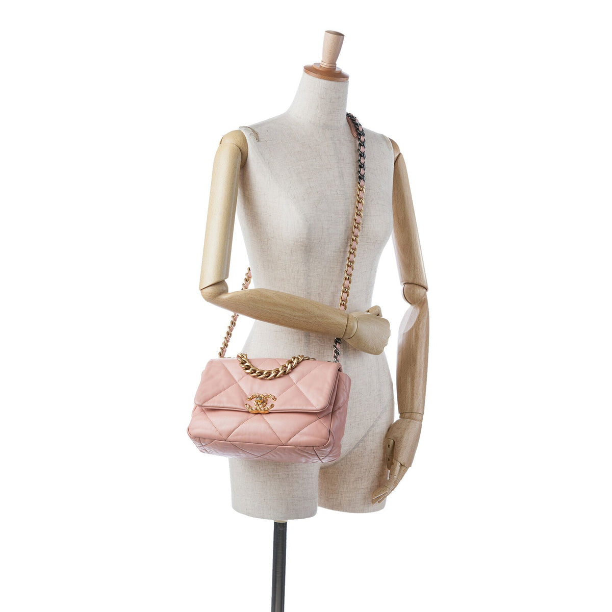 Chanel Medium Lambskin 19 Flap Pink
