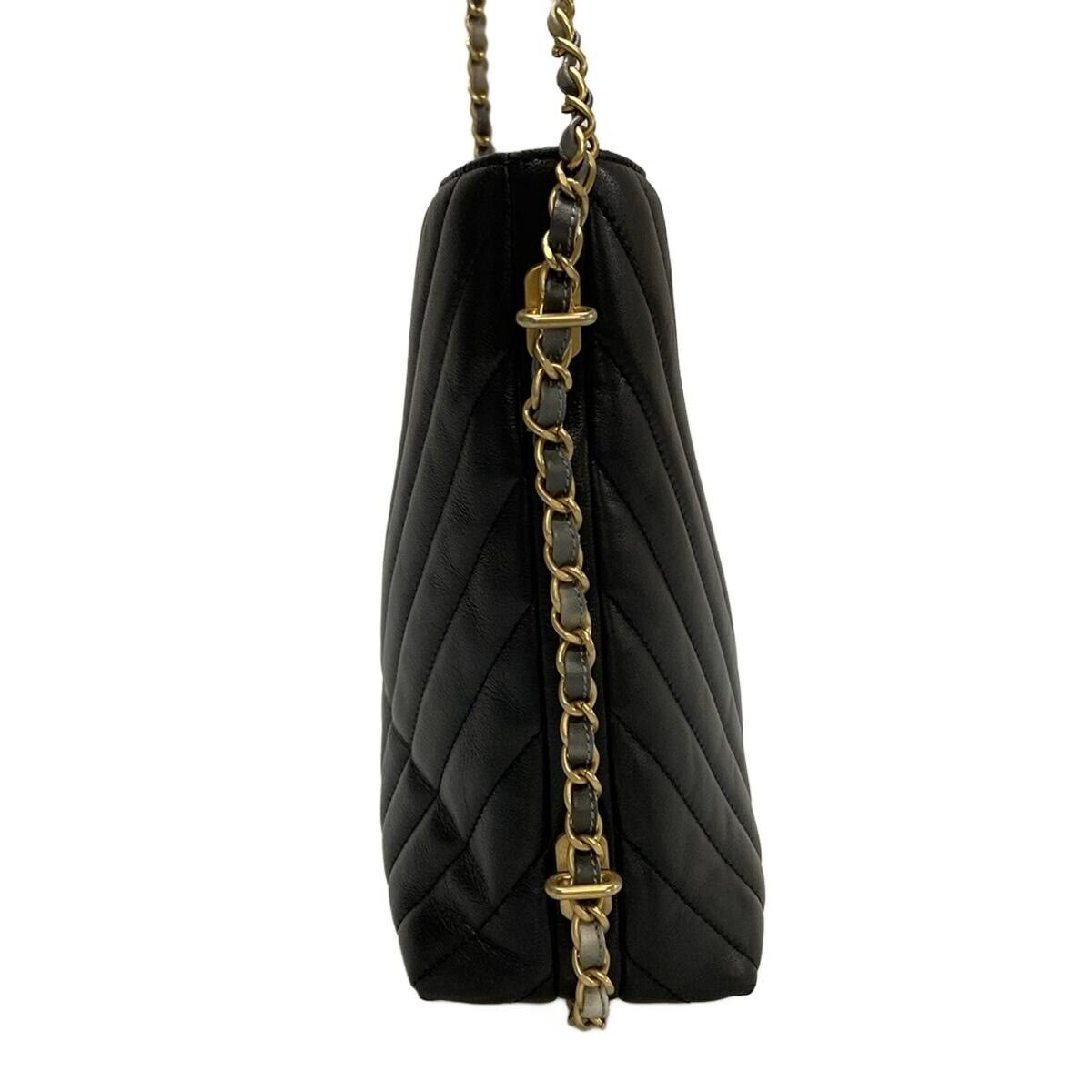 Chanel V Stitch (Chevron) - Black