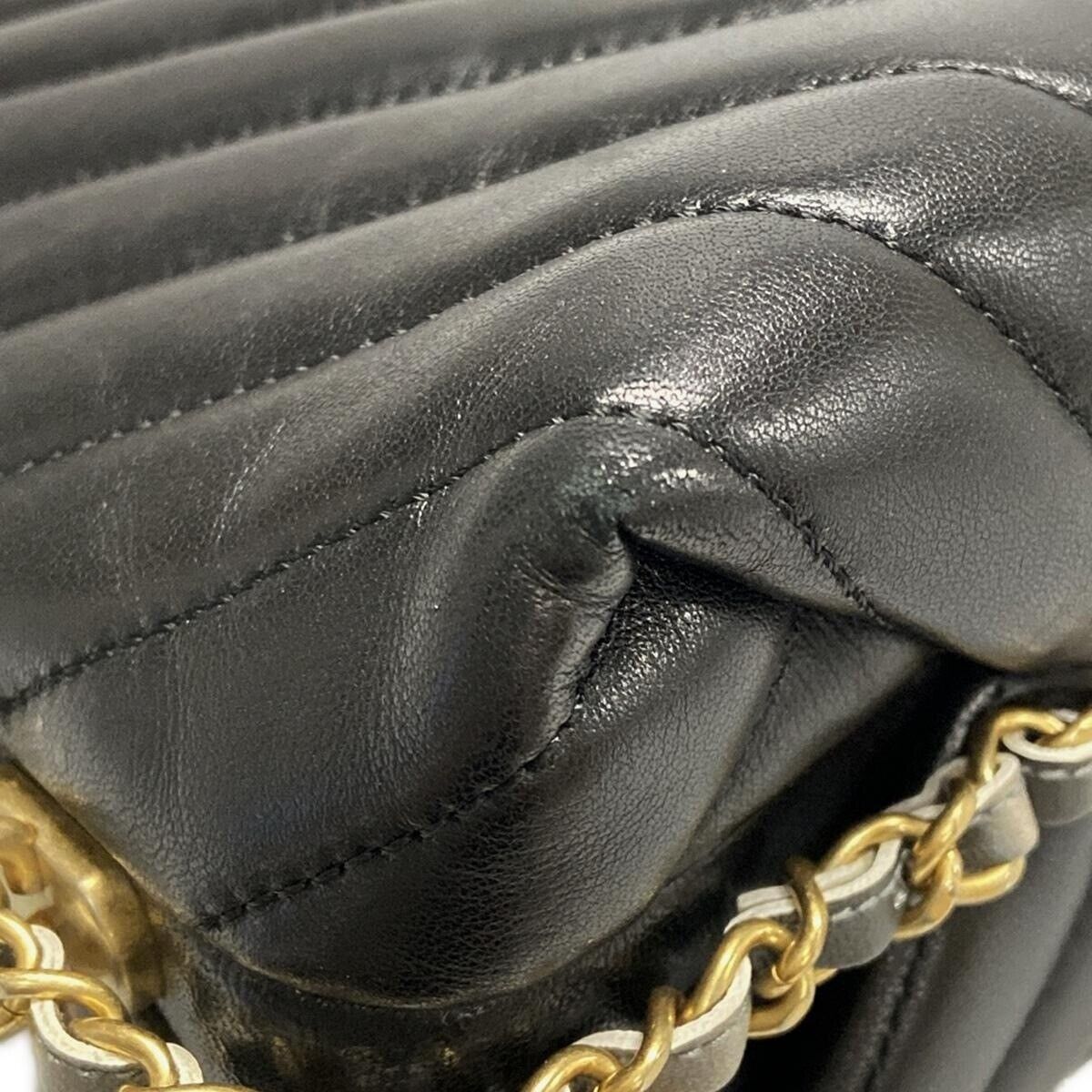 Chanel V Stitch (Chevron) - Black