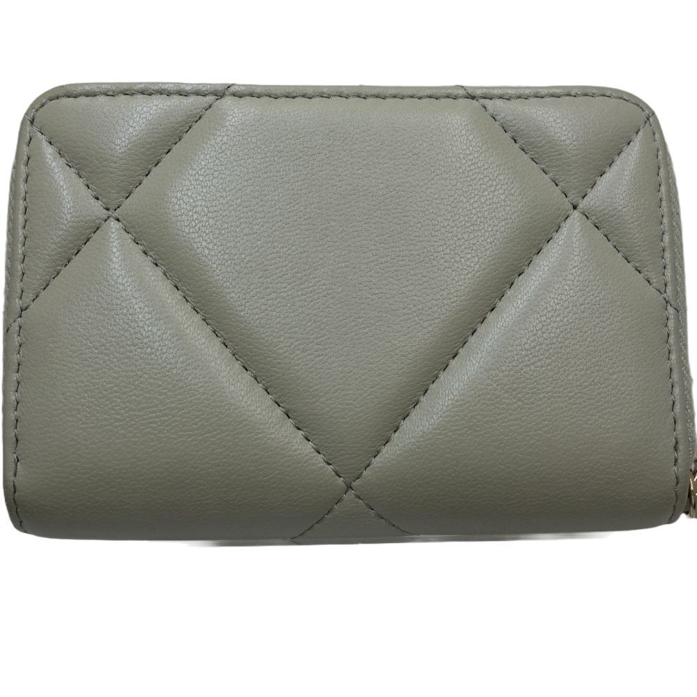 Chanel 19 Zip Coin Cc Mark Leather Case