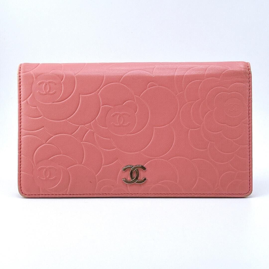 Chanel Camellia Fold Wallet In Pink