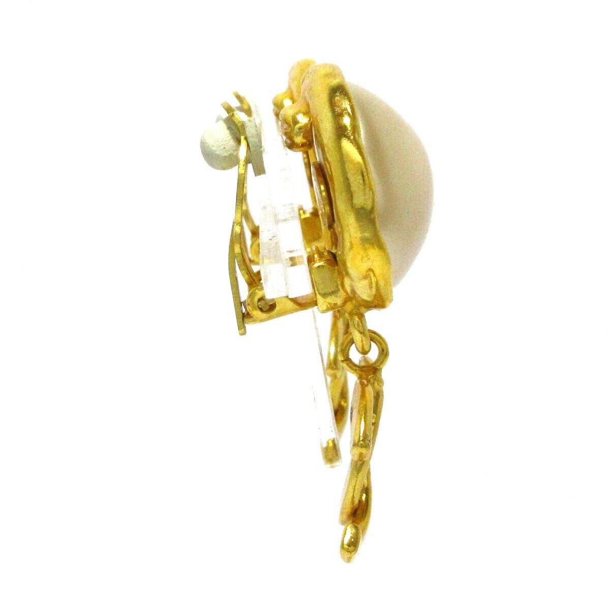 Chanel - Gold Cream Hardware Fake