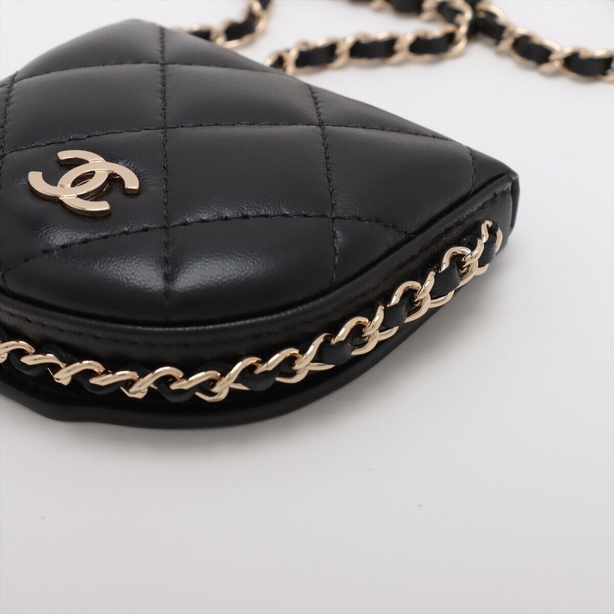 Chanel Matelasse Lambskin Chain Wallet