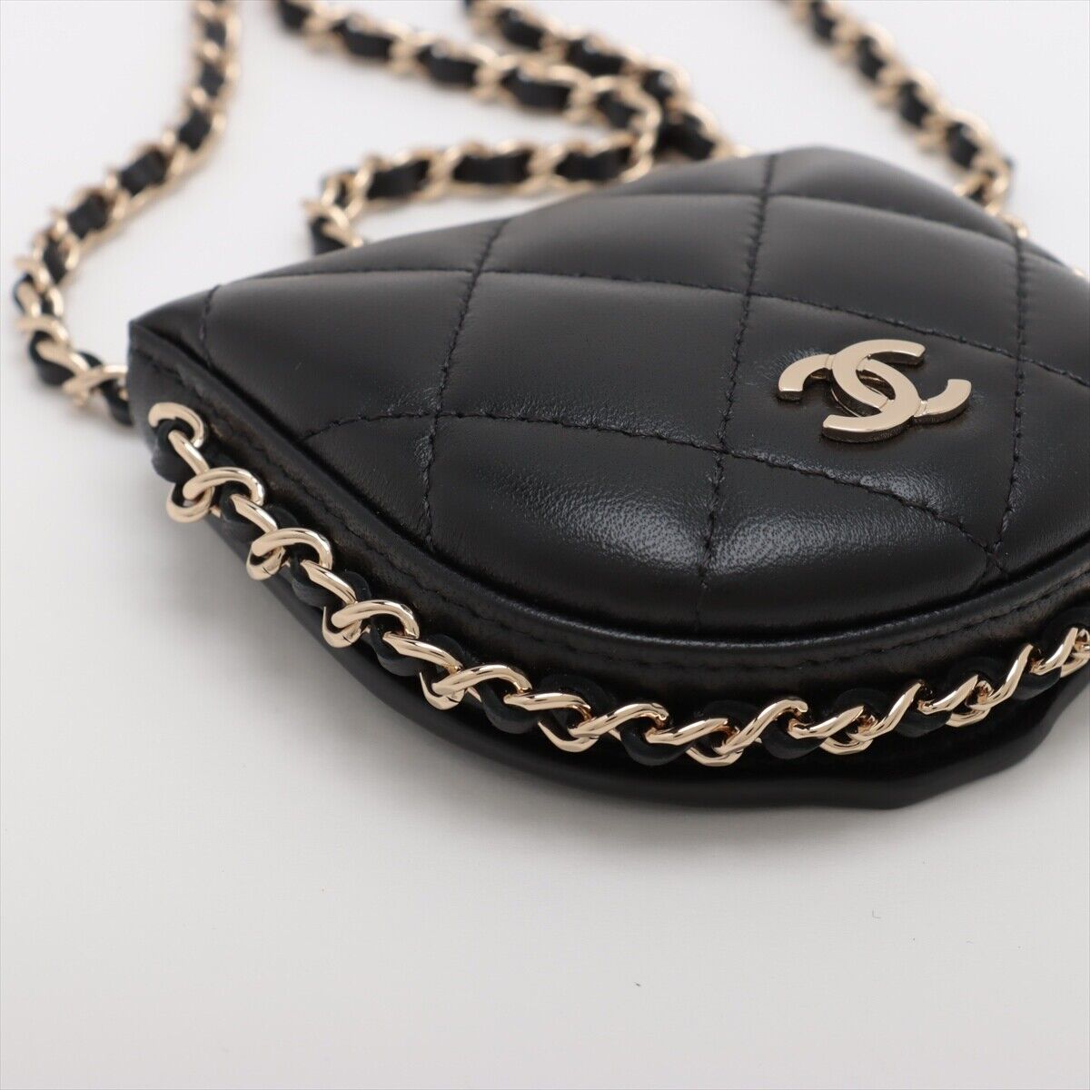 Chanel Matelasse Lambskin Chain Wallet