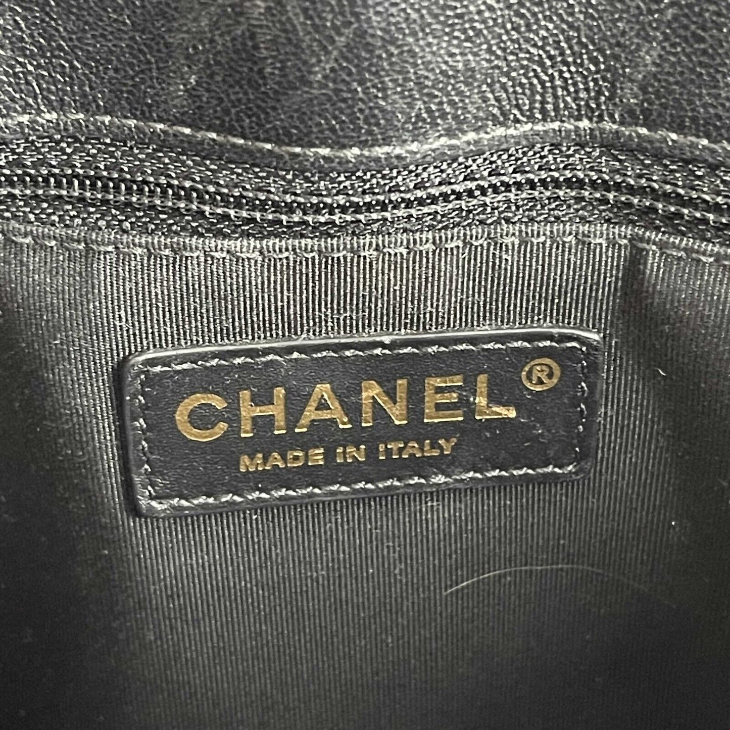 CHANEL - Mademoiselle Large Shopping Tote -Black Leather CC Chevron Shoulder Bag