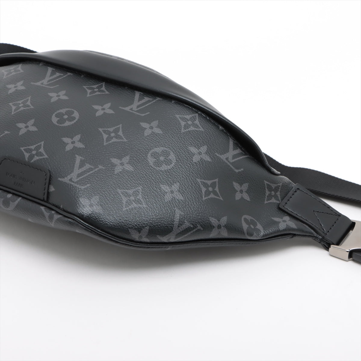 LOUIS VUITTON Discovery Belt Bag in Monogram Ellipse M46035