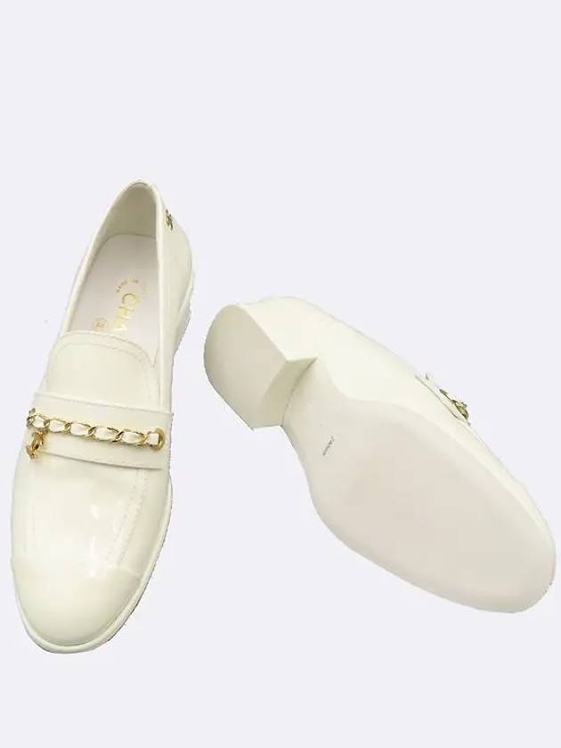 G38559 White patent leather silver COCO logo women s loafers 240MM Chanel