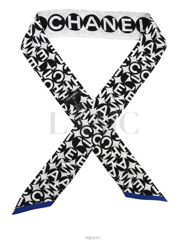 women muffler Chanel
