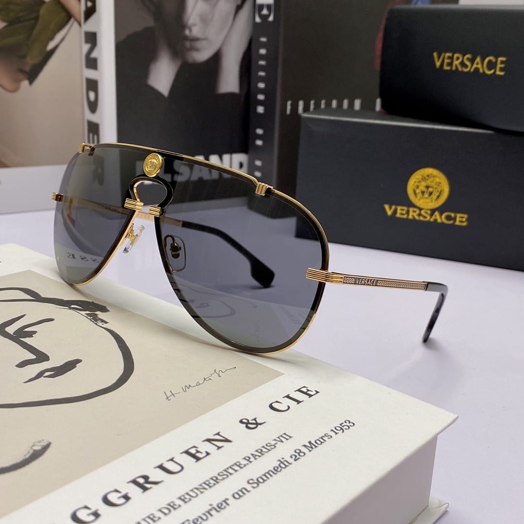 Versace Sunglasses Ve2243