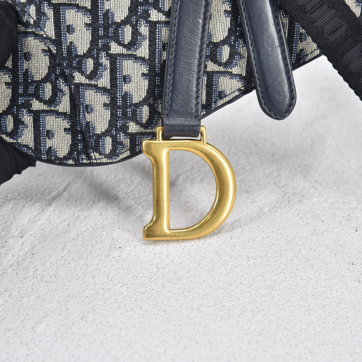 Oblique Canvas Saddle Belt Bag