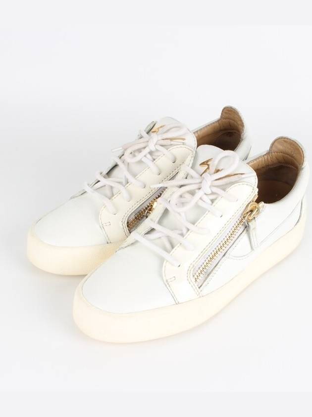 Luxury Balenciaga  Giuseppe Zanotti sneakers 39 260