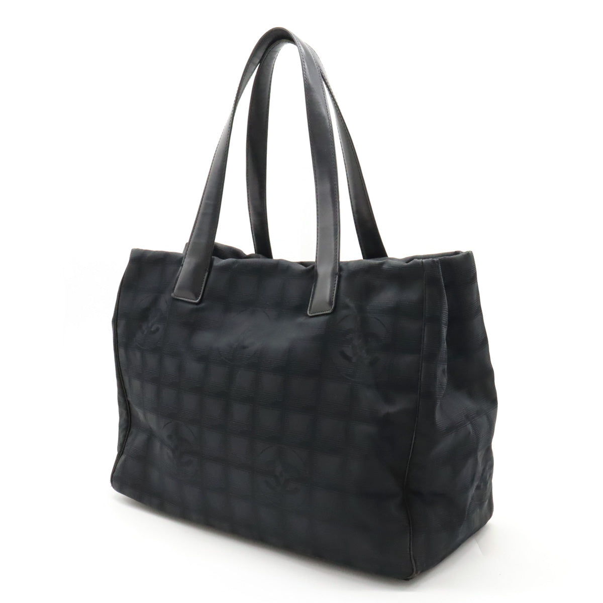 Chanel NEW LABEL LINE Tote MM TORTE Bag Nylon  Black Black Gold  A15991