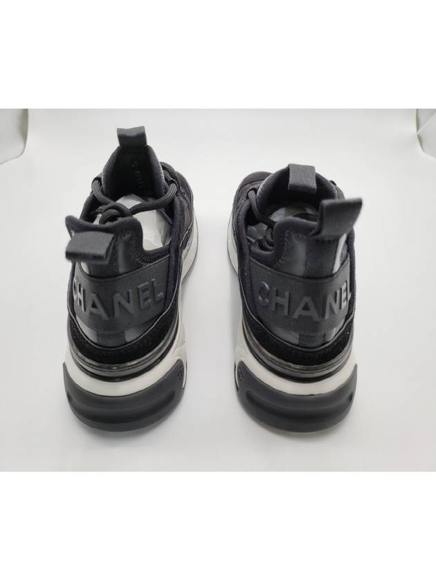 Logo Mixed Fibers Suede Low Top Sneakers Black Chanel