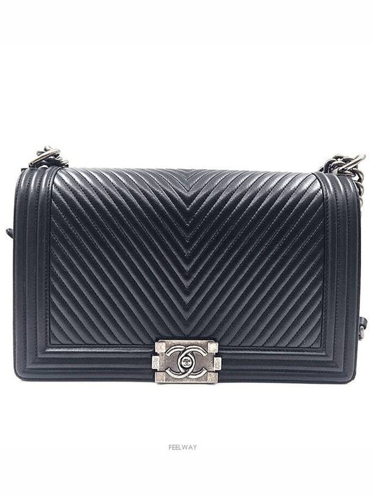 Calfskin Chevron Boy Bag New Medium Chanel