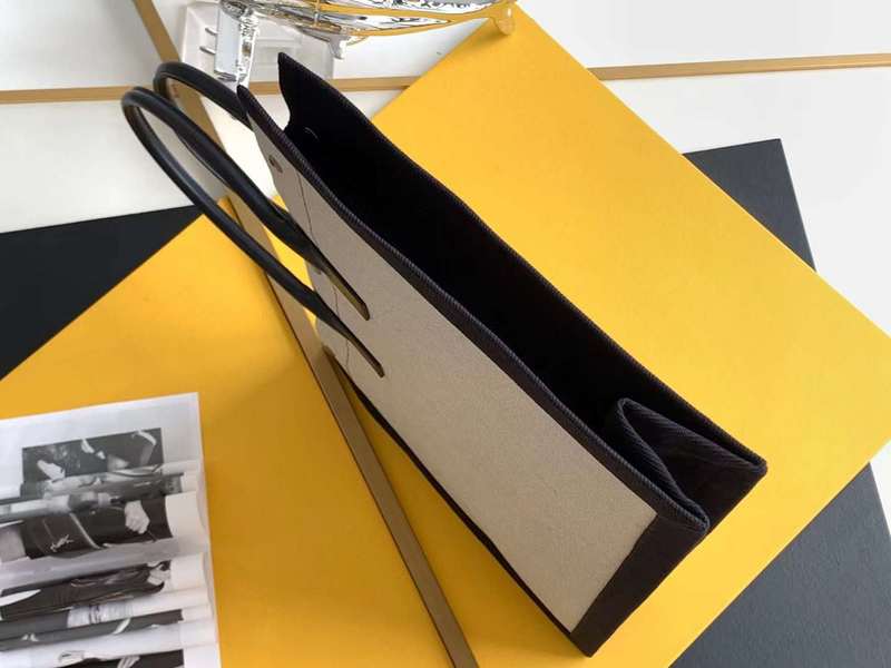 Yves Saint Laurent - Bags - The Wells Bags  184