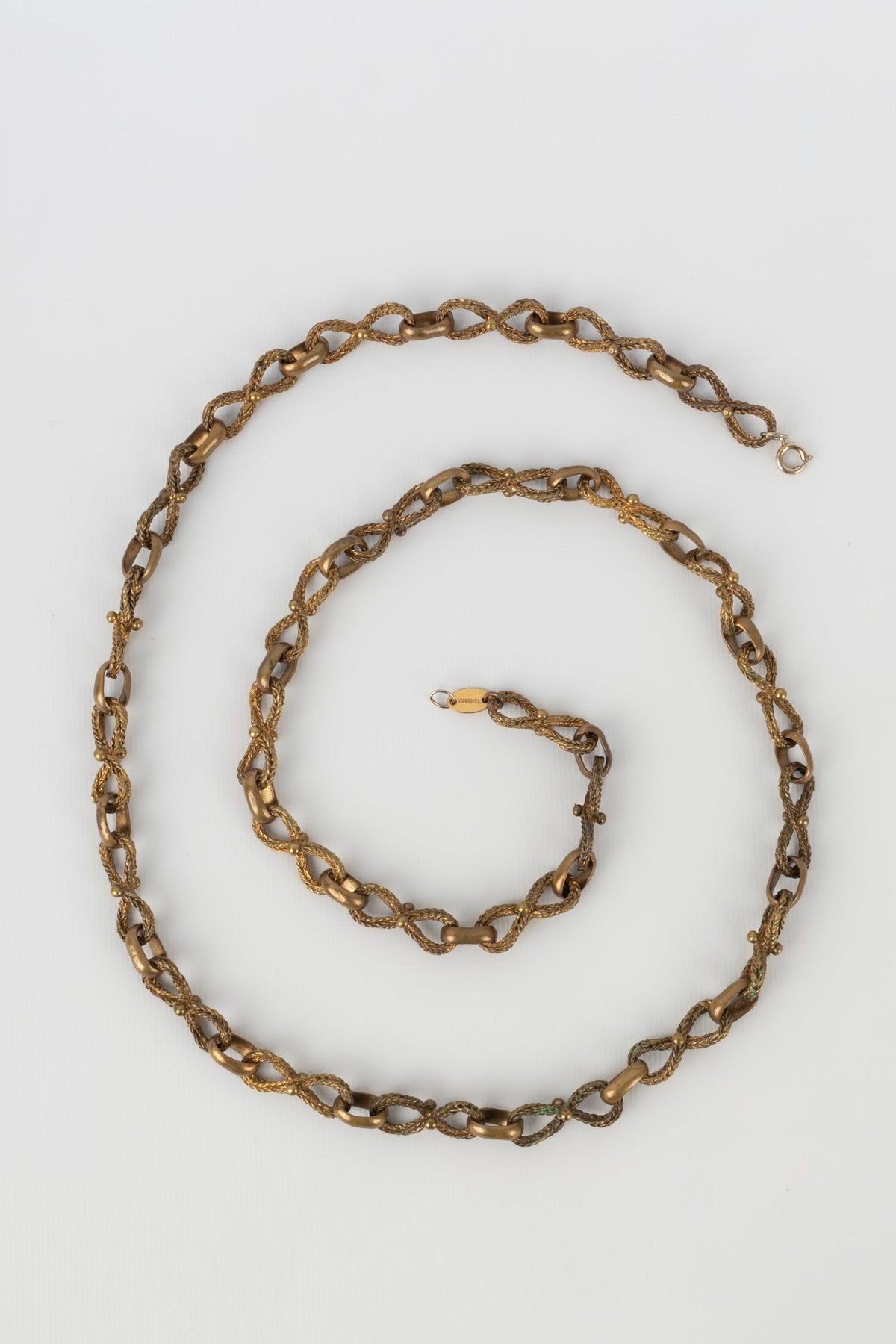 Collier doré Chanel 1950-60