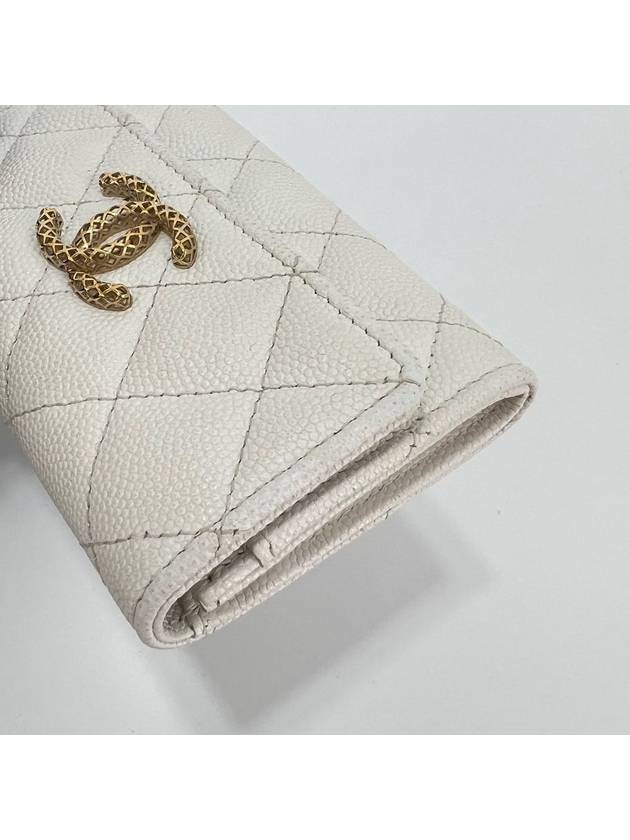 New logo flap snap card wallet caviar white AP3187 Chanel