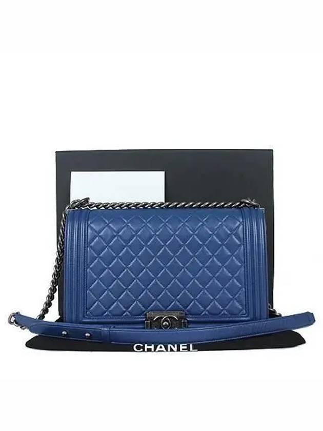 vintage shoulder bag Chanel