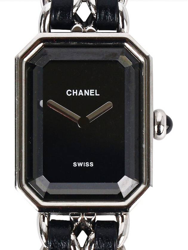 women watch Chanel