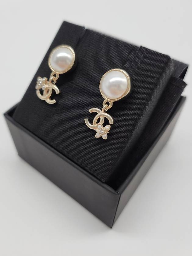 CC Logo Flower Pearl Drop Earrings Gold Chanel