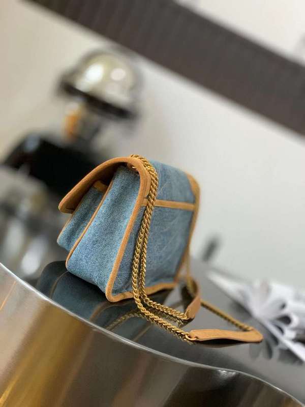 Yves Saint Laurent - Bags - The Wells Bags  400