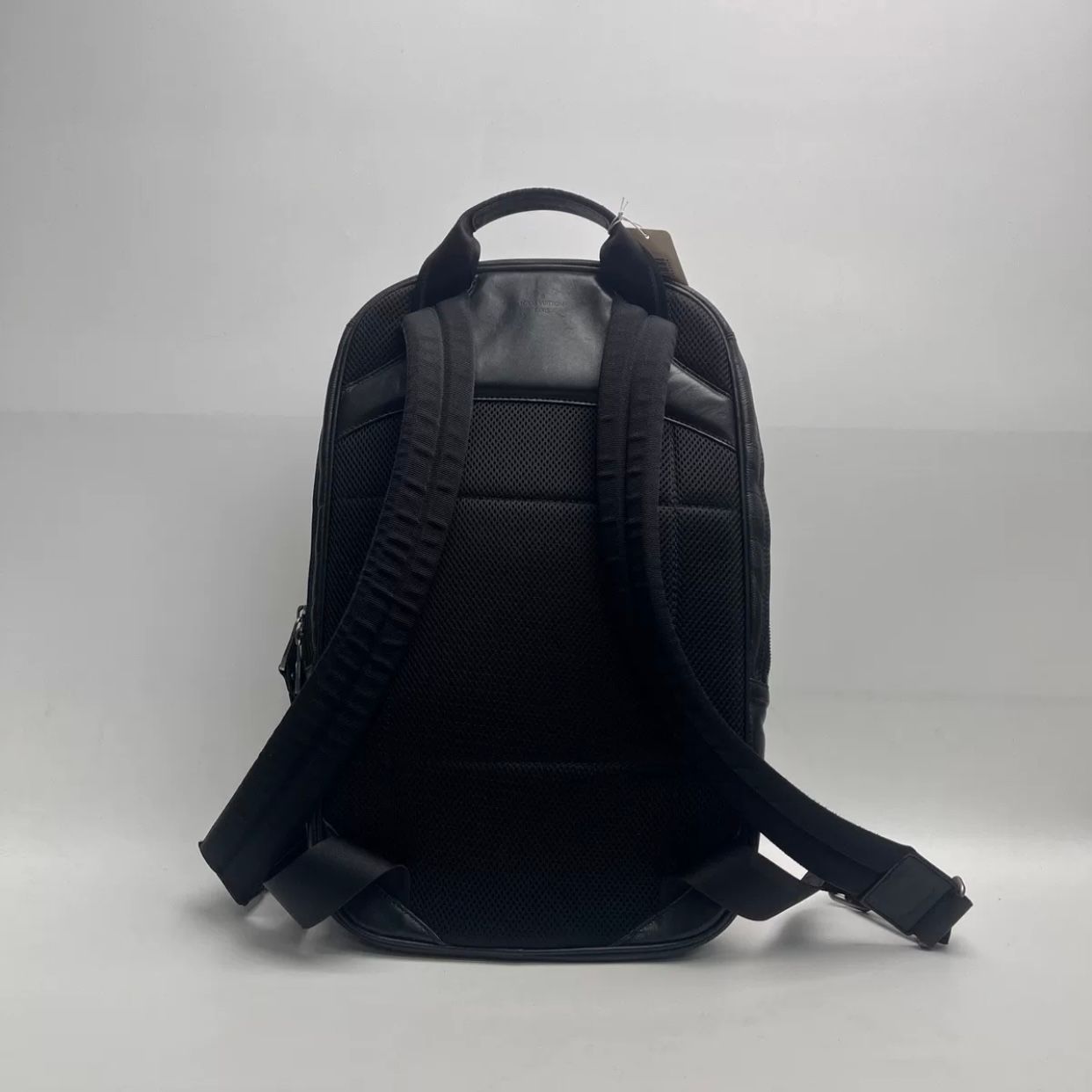 preloved Louis Vuitton (LV)  backpack 24x47cm black 22528